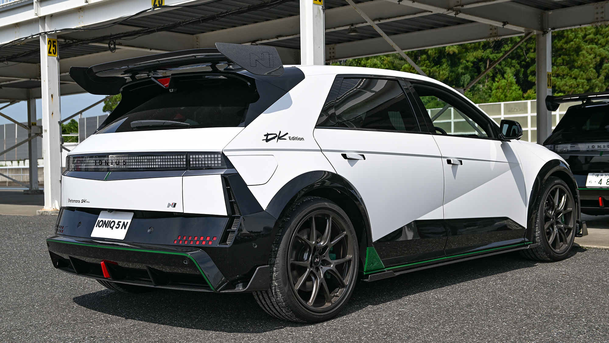 ドリキンの思いが突っ走る〜ヒョンデ「IONIQ 5 N」DKエディションがEVレースのサーキットに登場
