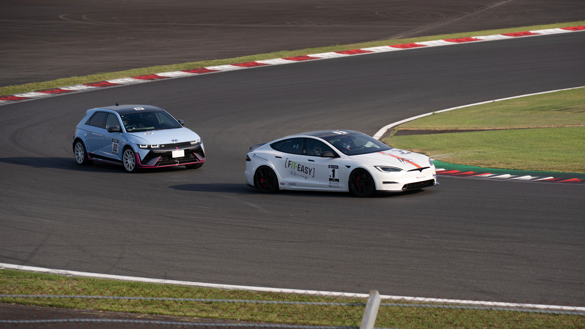 「全日本EV-GP第6戦」レポート／モデルSのKIMI選手が2年連続総合優勝　