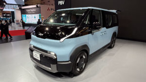Kia「PV5」日本デビュー【Japan Mobility Show 2025】待望のワンボックスEVが街の風景を変える可能性