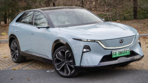 中国専売BEV「マツダ EZ-60」試乗レポート／向上した質感と攻めた価格で販売好調