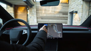 テスラ2025年Q4決算を発表／EV販売は苦戦もエネルギーで利益を支え「自動化」を加速