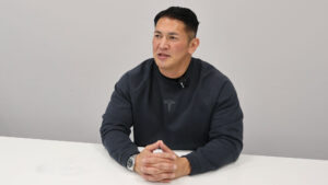 ジャパンEVオブザイヤー2025 表彰インタビュー【テスラジャパン 橋本理智社長】まずは日本で輸入車ナンバーワンを目指す