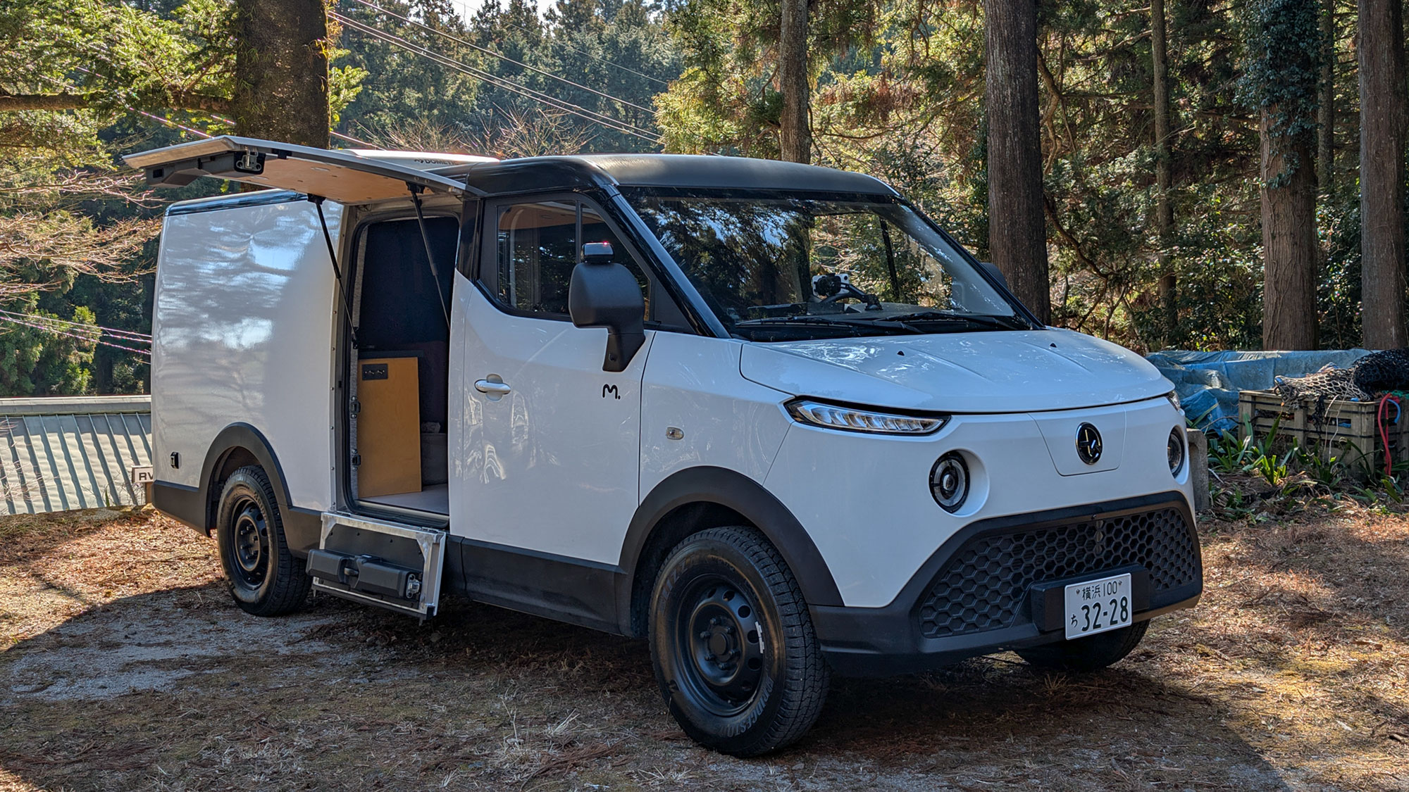 メディア初試乗！ BEVキャンピングカー「moonn T-01」に乗って泊まってわかった課題とは？